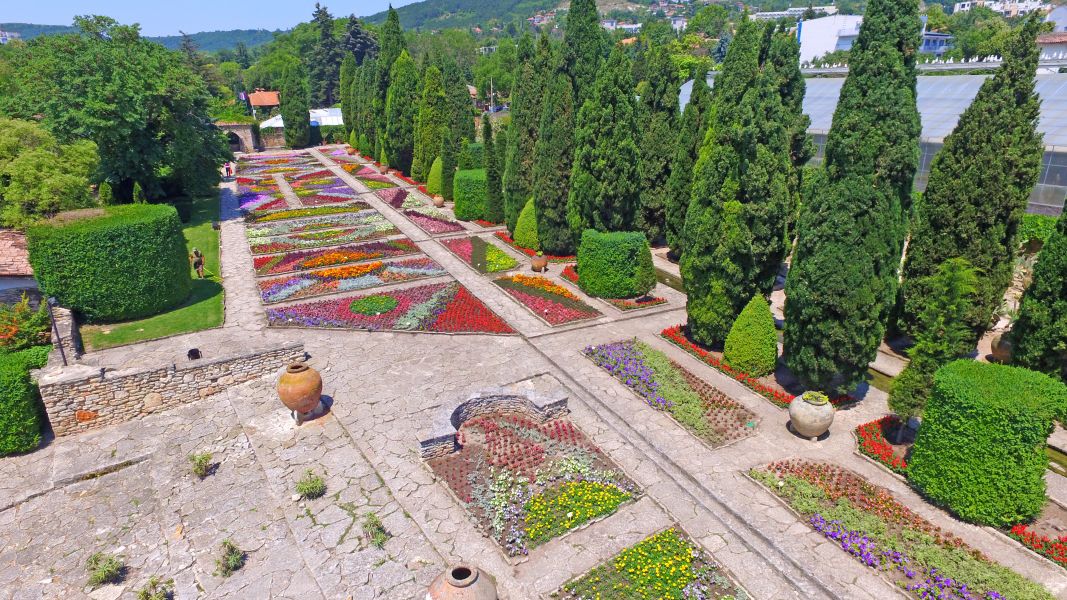 Ботаническа градина, Балчик - Вила.бг