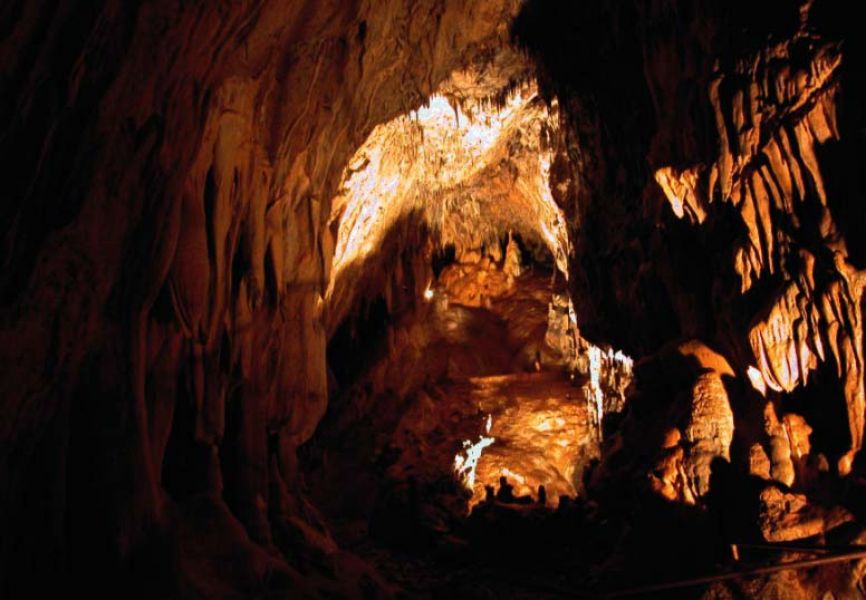 Snezhanka cave - Вила.бг