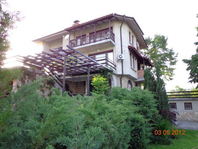 Open gallery