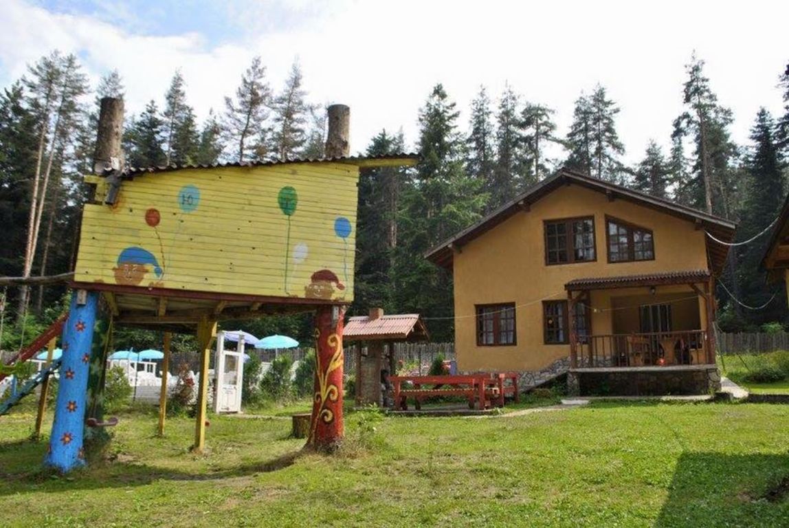 Вилно селище Уют - курортен комплекс Цигов Чарк, Община Батак