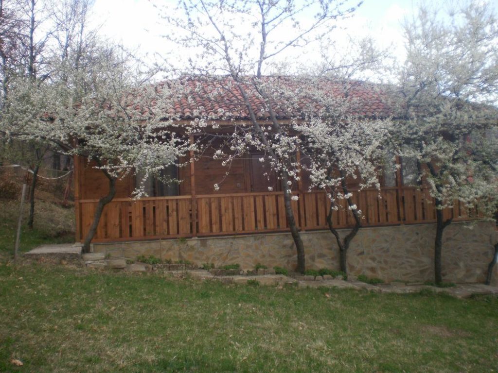 Вилно селище Синия вир - село Медвен, Община Котел