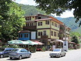 Семеен хотел Мегдана