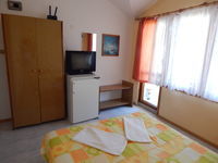 Guest rooms Summer house Mirlevi