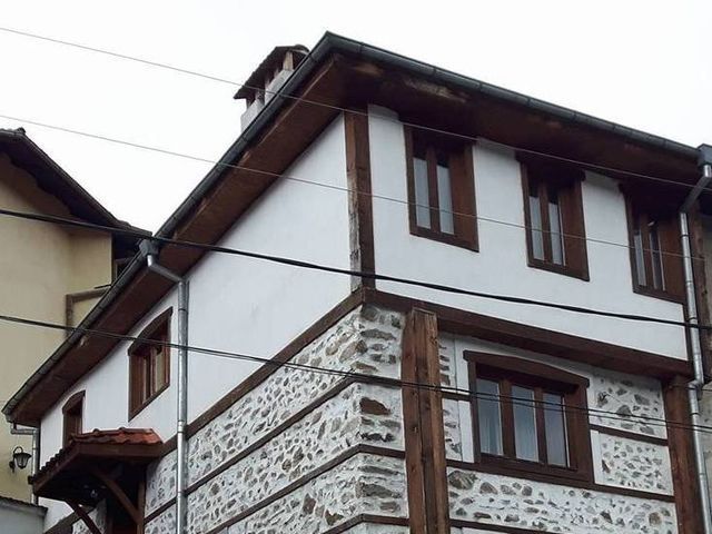 Open gallery