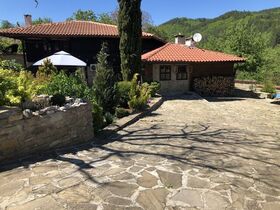 Къща за гости Попската къща