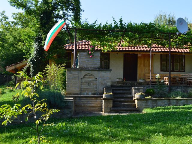 Open gallery