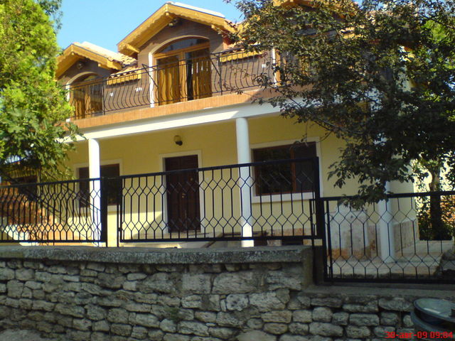 Open gallery