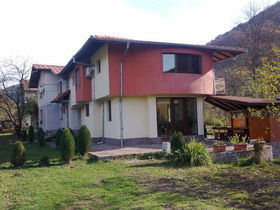 Villa Mirela