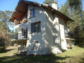 Вила Незабравка