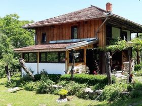 Къща за гости Мома Елена