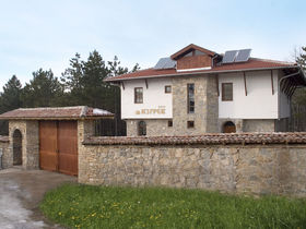 Семеен хотел Изгрев