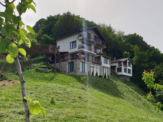 Отвори галерията