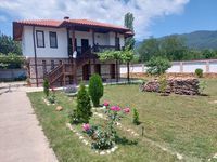 Къща за гости Под Балкана