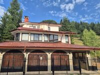 Вила Ретро Резиденс