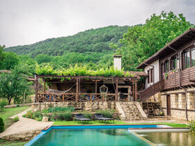 Дом для аренды Villa Derebeev with swimmingpond