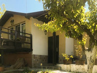 Villa Azaliya