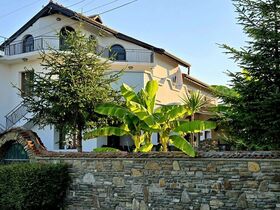 House for rent Heaven