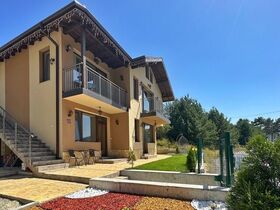 Villa for rent Slavena