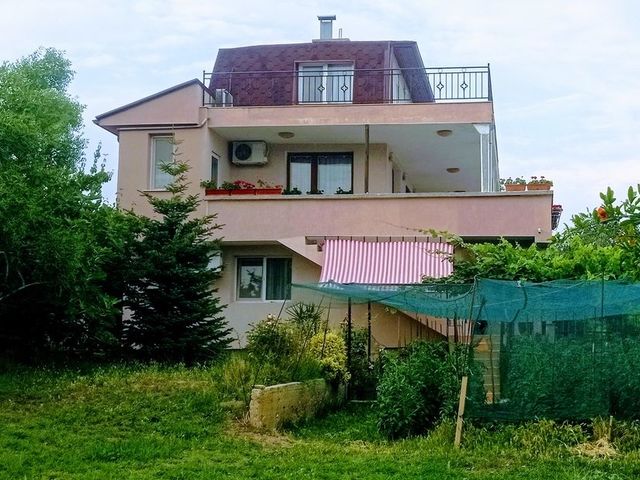 Отвори галерията