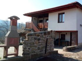 House for rent Izvora 2
