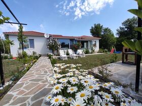 Villa for rent Levanti