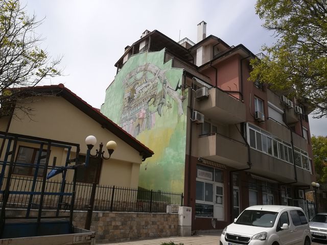 Open gallery