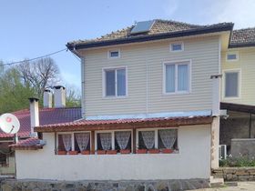 House for rent Katsarila