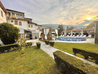 Къща под наем Флора