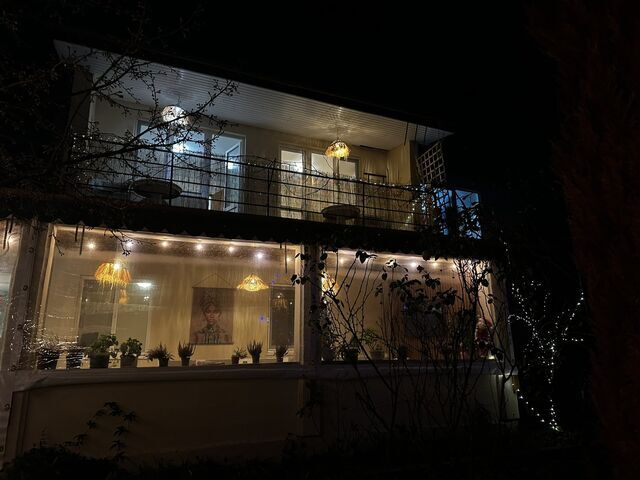 Open gallery