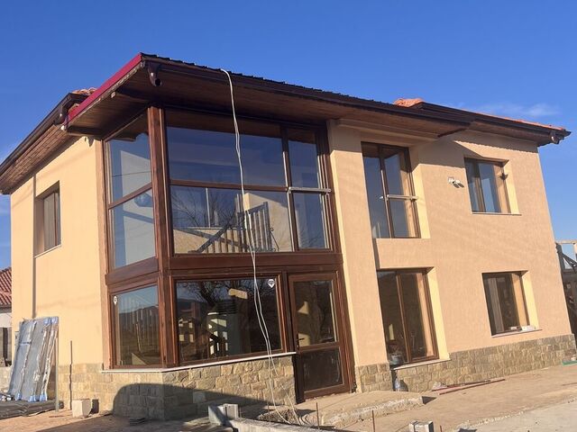 Отвори галерията