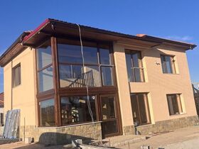 Къща под наем Елена