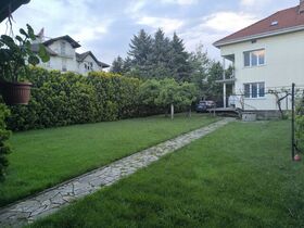 Къща под наем City Garden