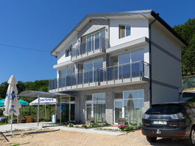 Guest rooms Paradise View Rooms