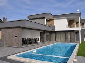 Вила под наем 5 часа