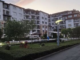 Апартамент под наем ЯК