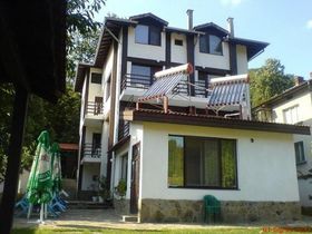Къща за гости Ариранг