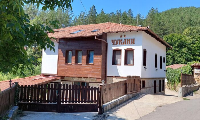 Усетете празничната атмосфера на Еленския край