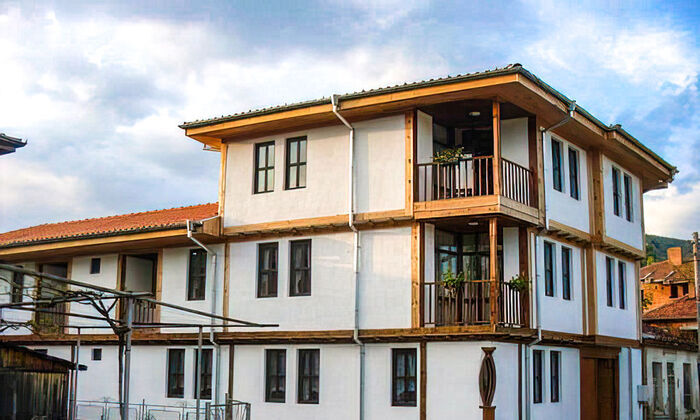 Посрещнете Новата година в Калофер!