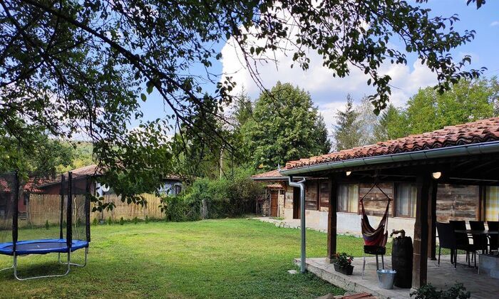 Делнични есенни дни в Еленския Балкан