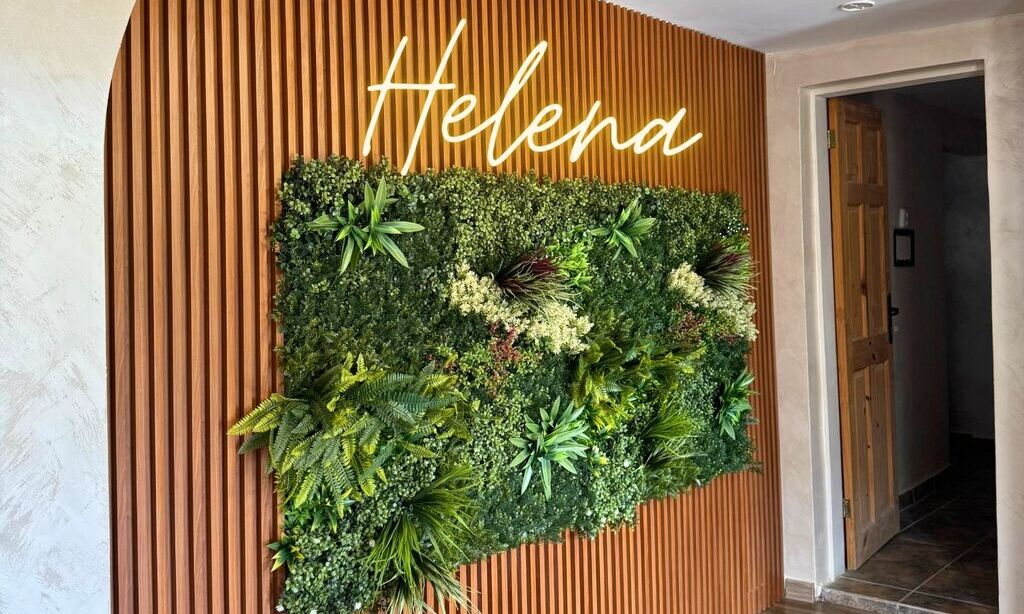 Посрещни Нова година във вила край морето