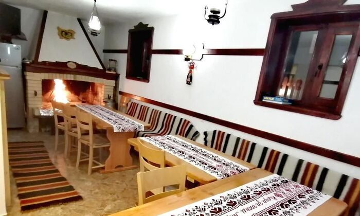 Коледа в Родопите, близо до Пампорово - в къща за гости Мераклии