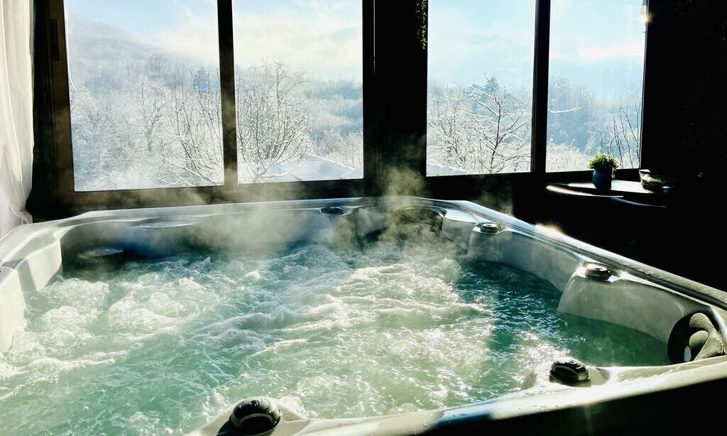 Безплатна сауна и панорамно джакузи