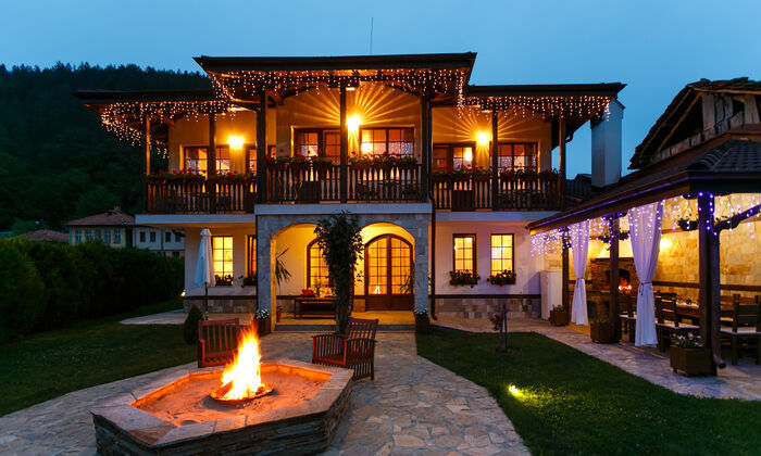 През март в Бащината стряха