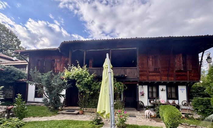 През април в Копривщица