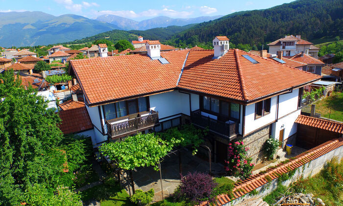 Почивка за семейства и приятели в Калофер