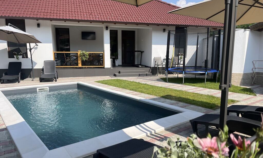 Априлска ваканция