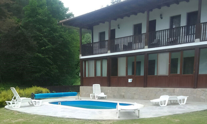 Пролетна разходка в Еленския Балкан