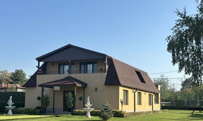 Юнска оферта - къща за гости Ерида