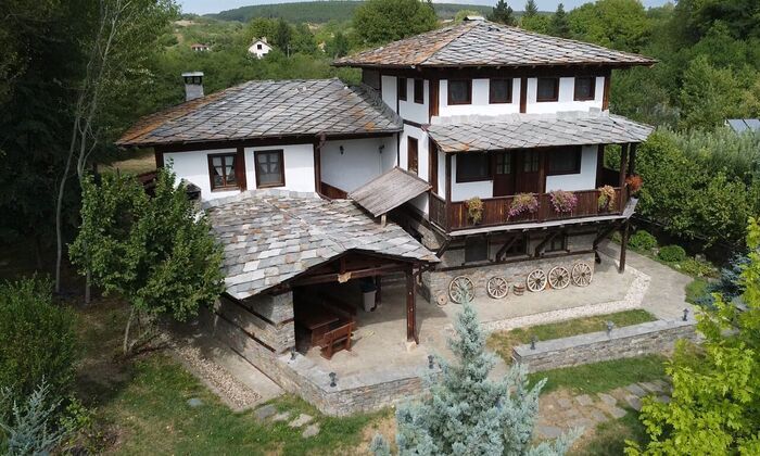 НОВА ГОДИНА в къща за гости Даная за 18 души