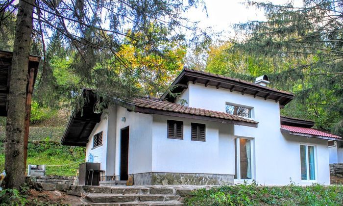 Почивка на вила с басейн в Рибарица